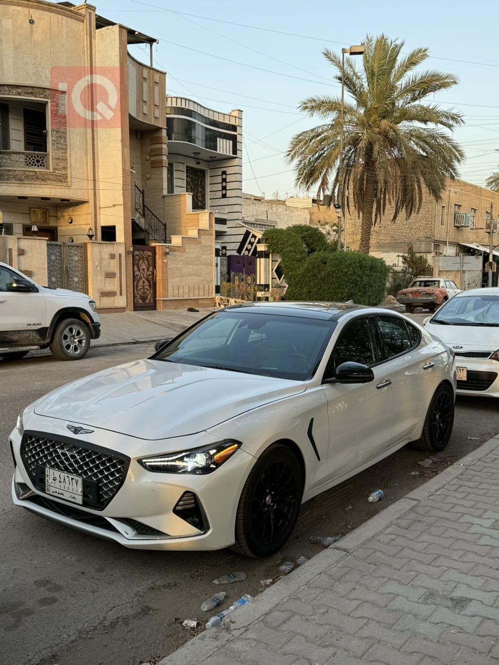 جنسس G70